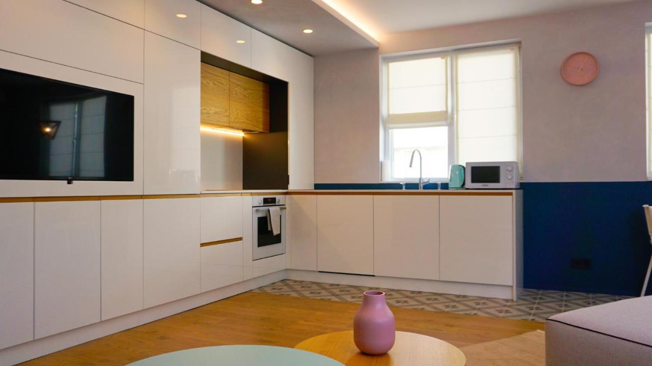 Апартамент Жасмин С Частен Гараж - Jasmin Apartment With Private Garage Varna Eksteriør bilde