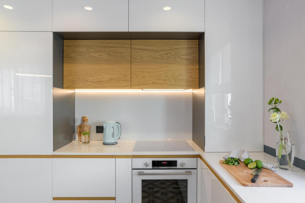 Апартамент Жасмин С Частен Гараж - Jasmin Apartment With Private Garage Varna Eksteriør bilde